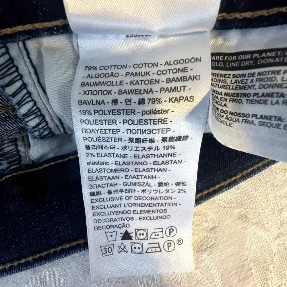 Levi's Denim Bermuda Shorts Size 26‎